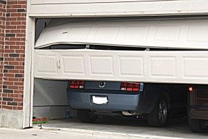 Garage-door-planel-replacement